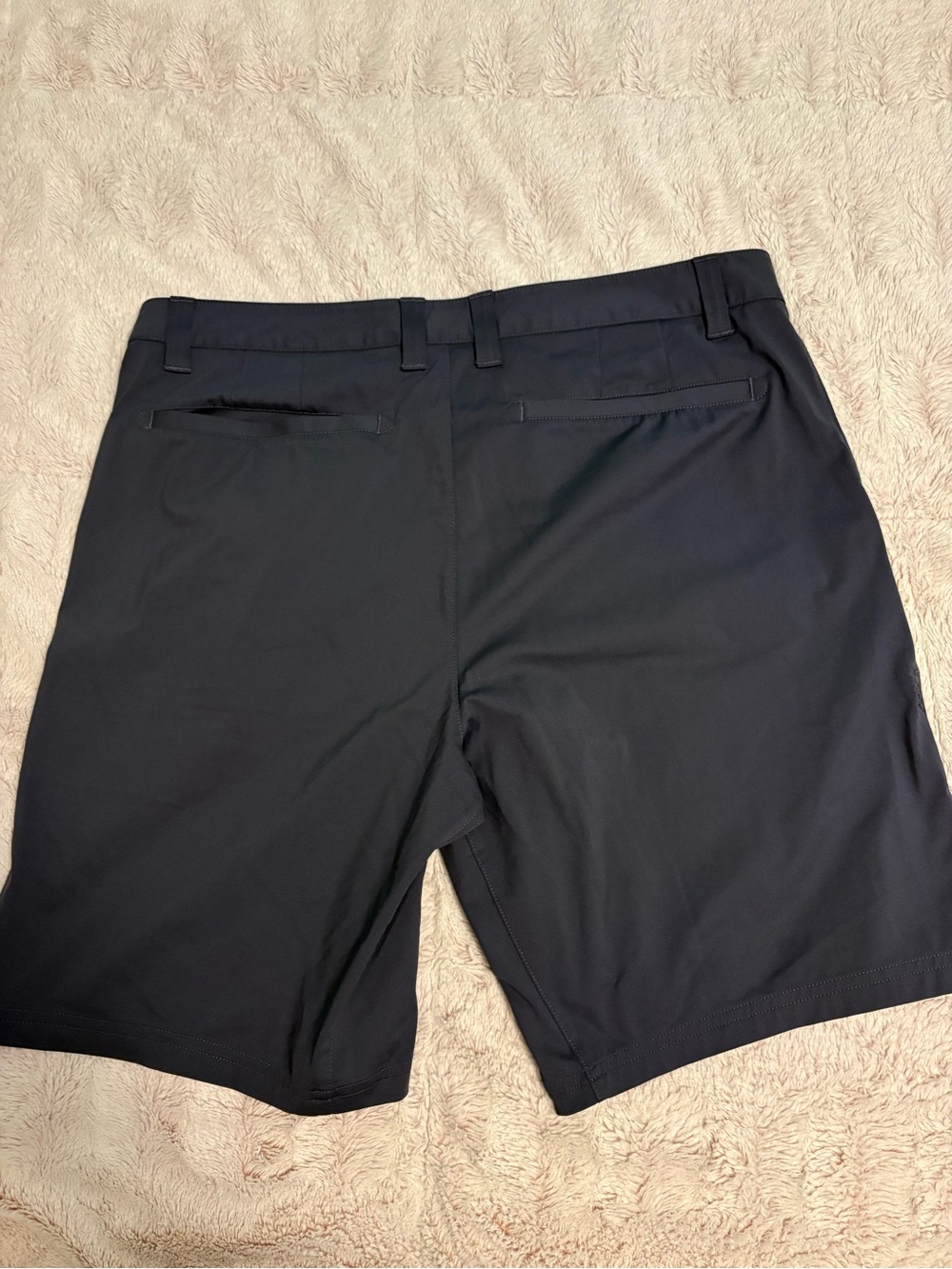 RHONE Men's Commuter Shorts - Picture 2 of 4